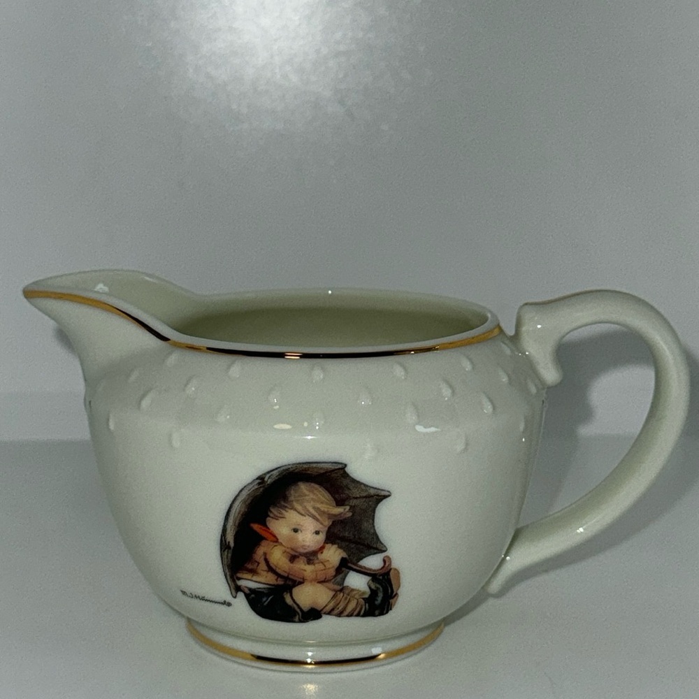 Danbury Mint x Hummel Umbrella Boy Porcelain Teacups Collection